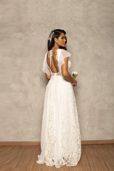 Vestidos 2 em 1: A versatilidade que sua renovação de votos merece