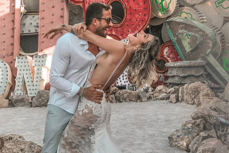 Vestidos 2 em 1: A versatilidade que sua renovação de votos merece