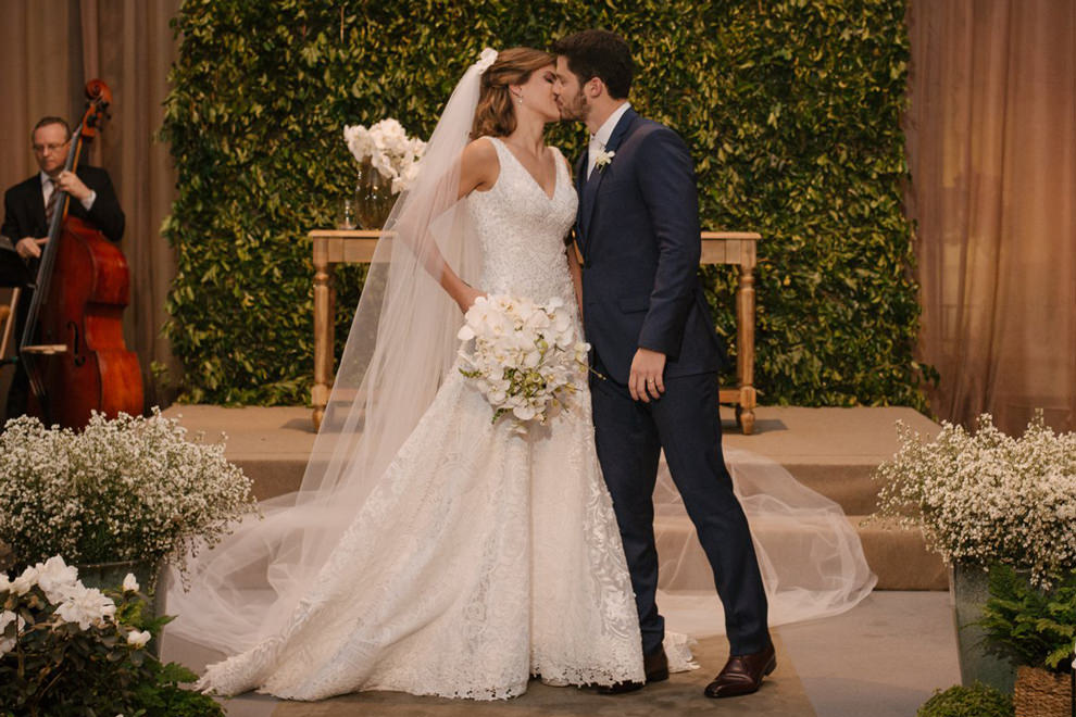 A História e a Tradição da Renda Renascença na Moda Nupcial