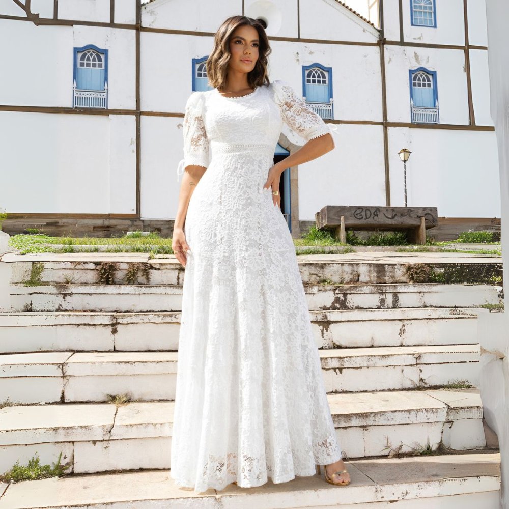 Casamento civil: opções de vestido de noiva godê midi e curto