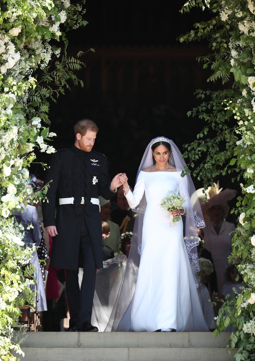 5 ideias de títulos:
1. Vestidos de Noiva Simples para Casamento Civil: Guia Completo
2. Minimalismo e Elegância: Como Escolher o Vestido Perfeito para o seu Civil
3. Slip Dress e Midi: As Tendências de Vestidos de Noiva para Jantares Íntimos
4. Onde Encontrar o Vestido de Noiva Civil Ideal: Lojas e Marcas
5. Dicas de Estilo: Vestidos Curtos e com Detalhes para Noivas Modernas