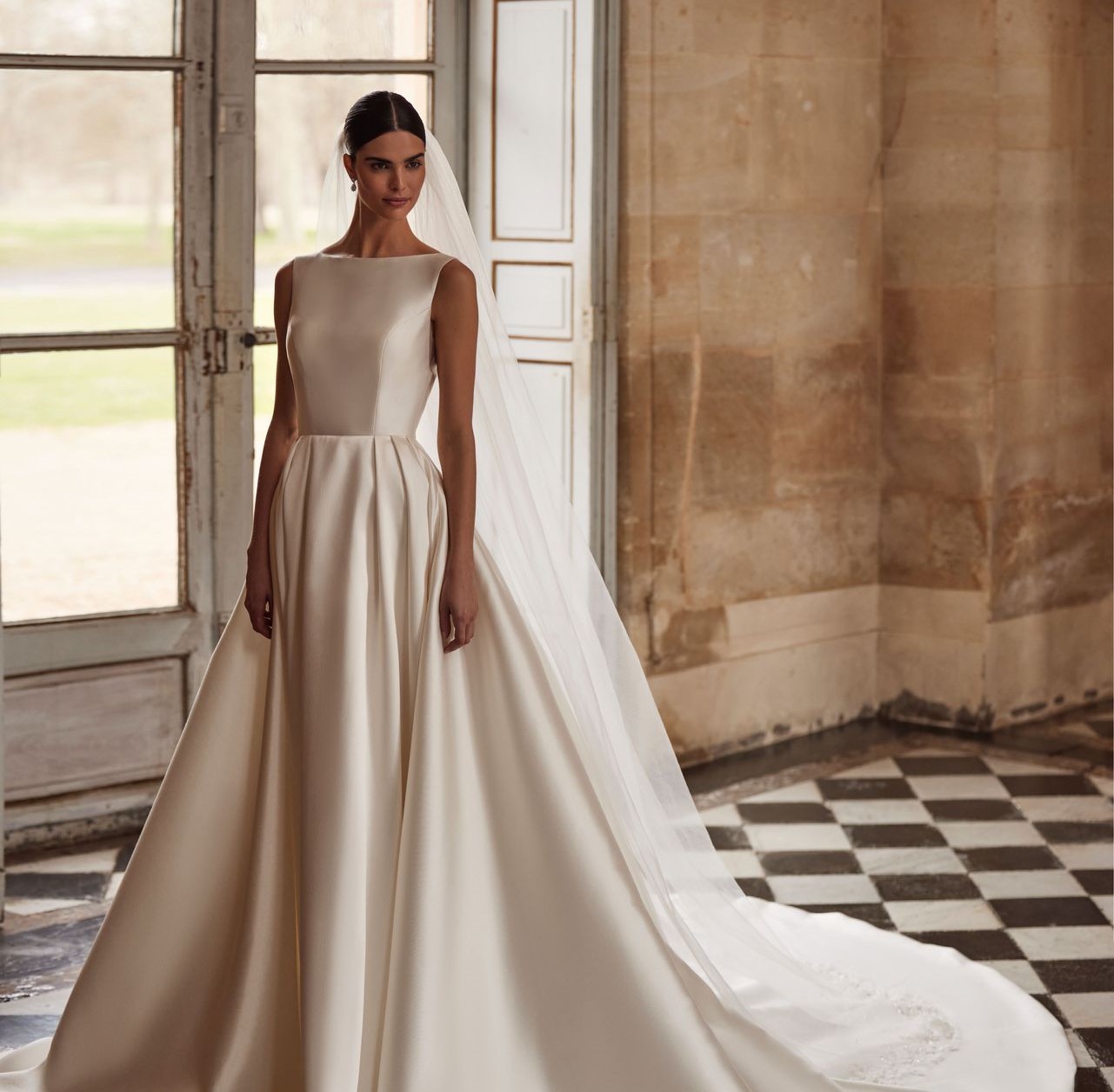 vestido de noiva todo liso