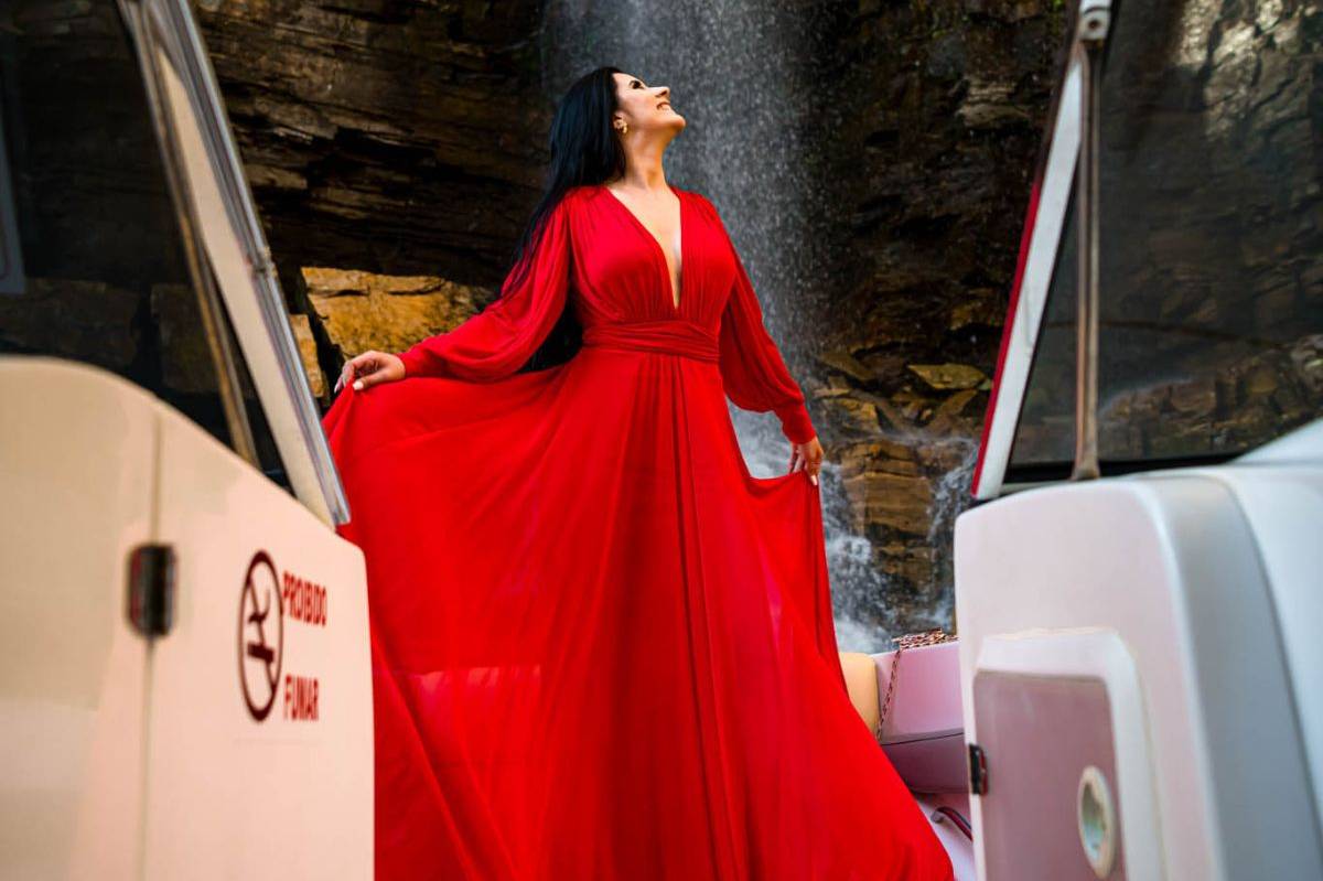 vestido de noiva vermelho na índia