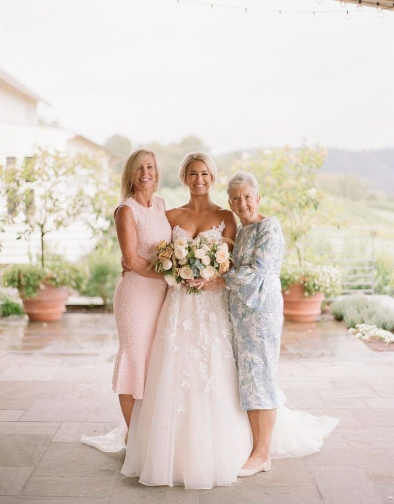 Vestido de festa para mãe do noivo: dicas e inspirações