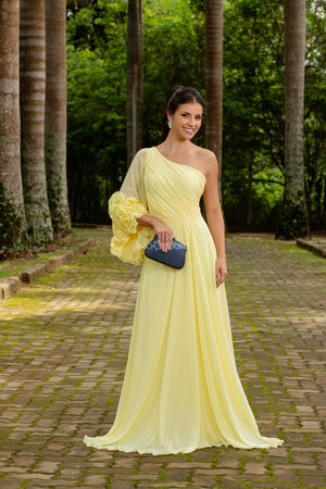 As cores de vestido para mãe da noiva que são tendência em 2026