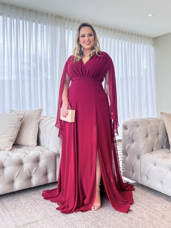 Decotes e Mangas em Alta: Modelos de Vestidos de Mãe de Noiva para Arrasar em 2026