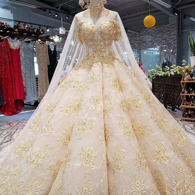 erros comuns ao escolher vestido noiva dourado