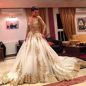 custo vestido de noiva com detalhes ouro