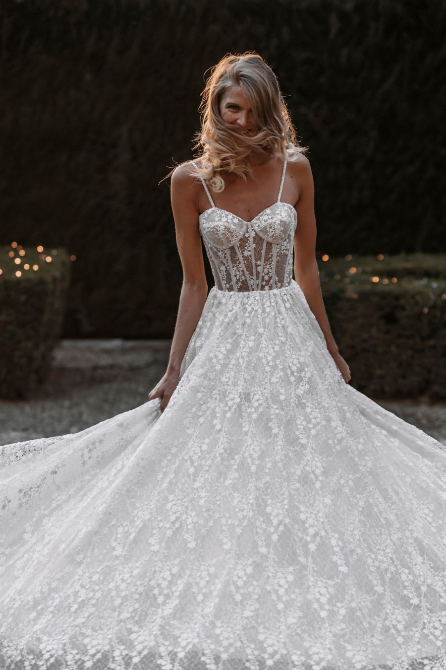 erros comuns escolher vestido noiva dourado