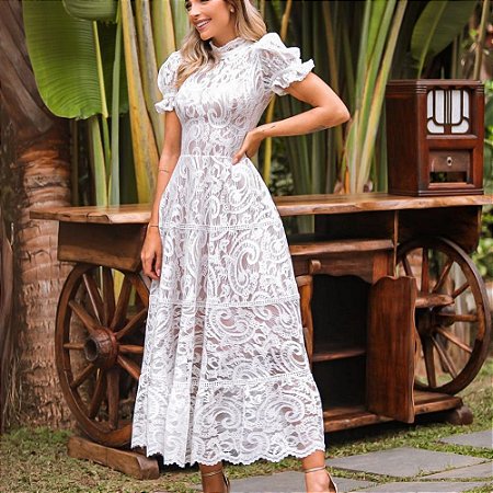 Macacão e Calça no Casamento Civil: Tendência e Elegância para Noivas Modernas