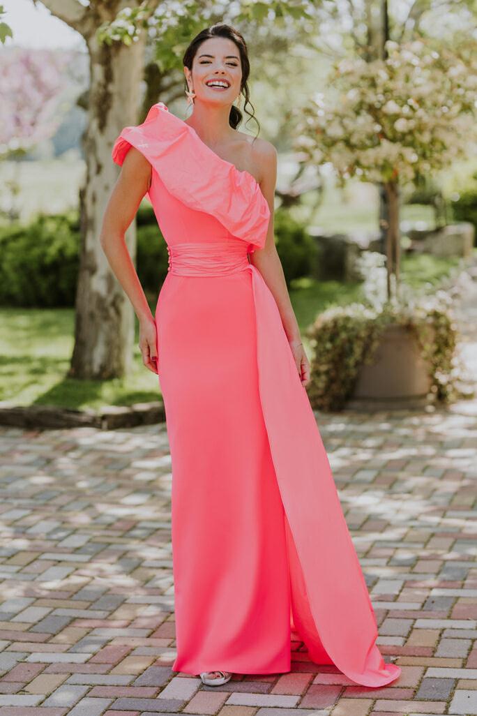 5 ideias de títulos:
1. Como escolher o vestido perfeito para ser convidada de casamento em 2026
2. Guia completo: Vestidos para casamento de dia