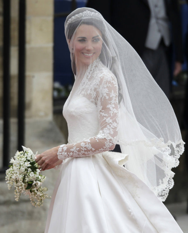 véu com renda para vestido princesa