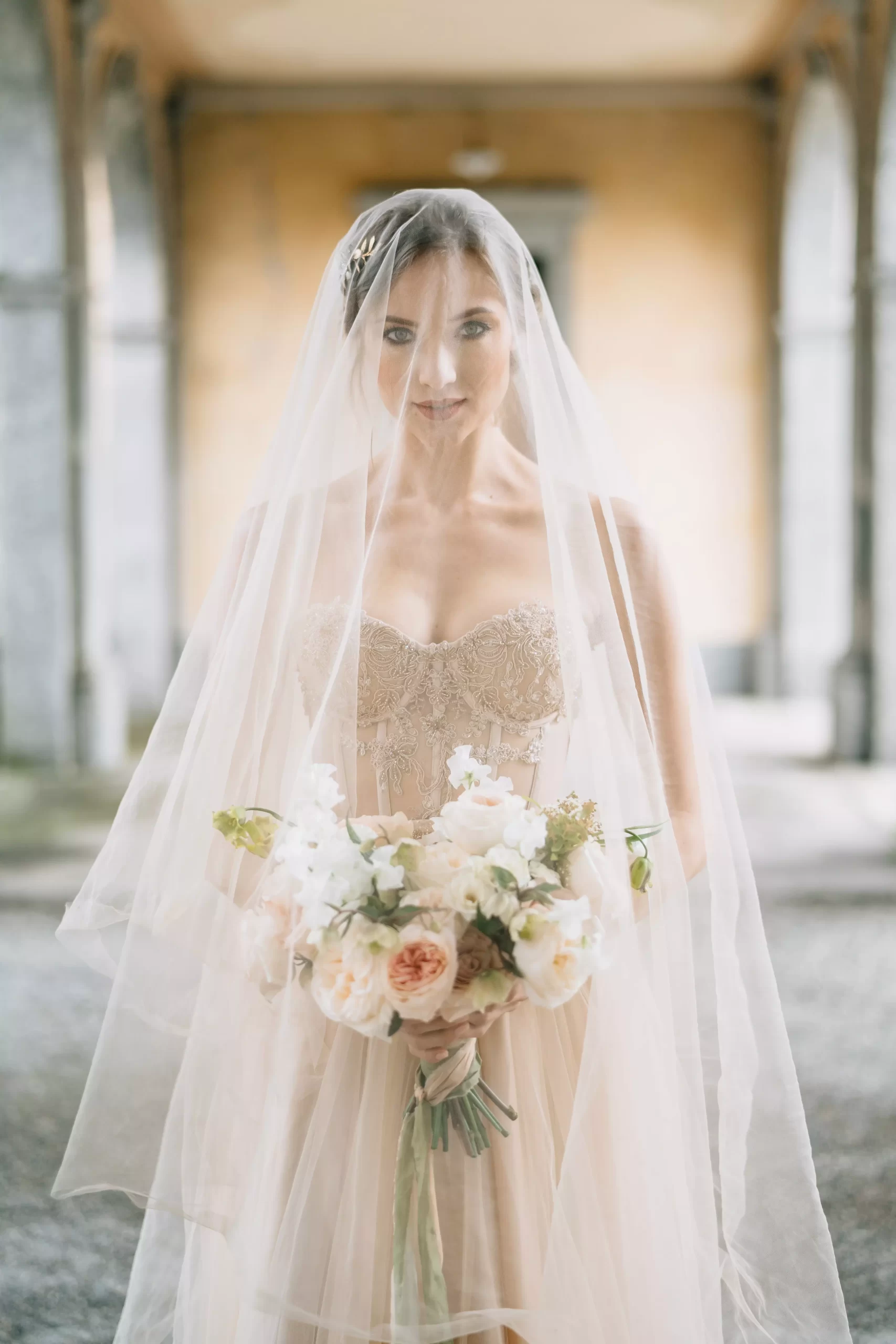 véu com bordado para vestido princesa