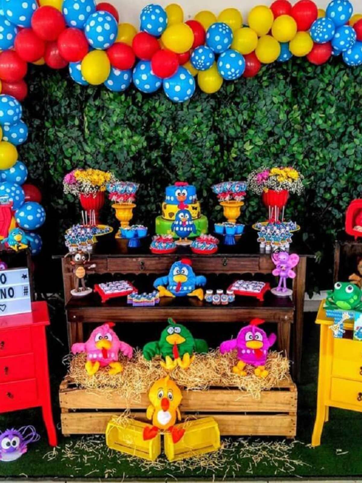 decoração galinha pintadinha para menina
