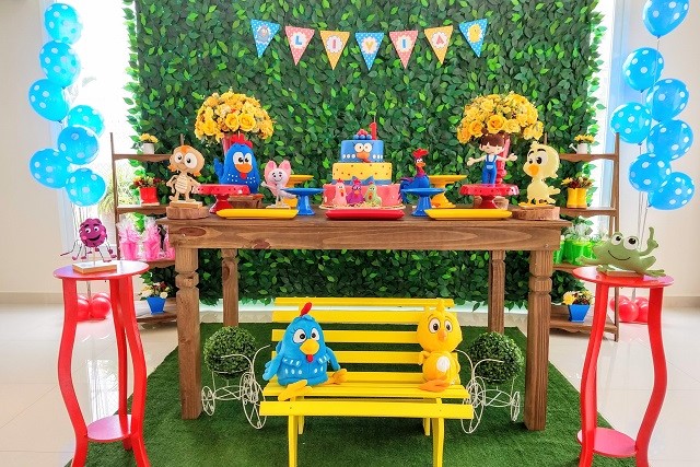 decoração galinha pintadinha candy color