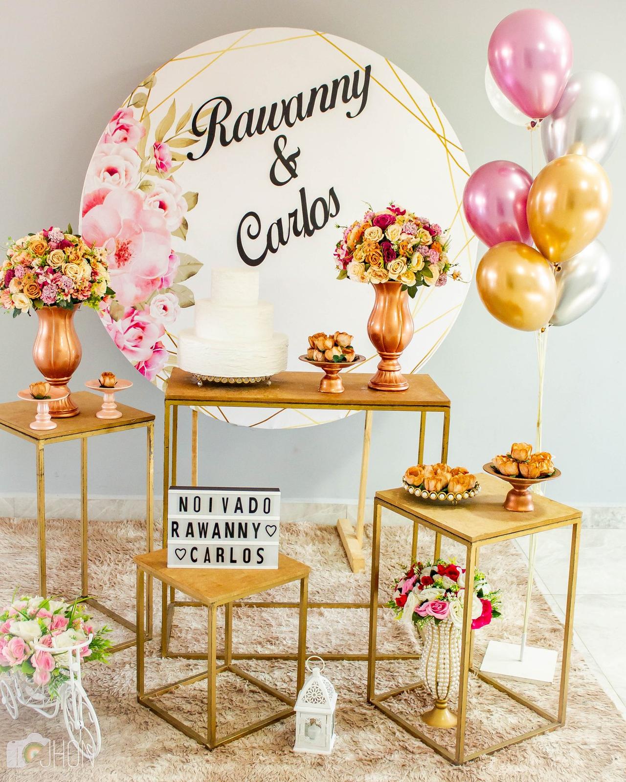 decoração festa de noivado simples e bonita