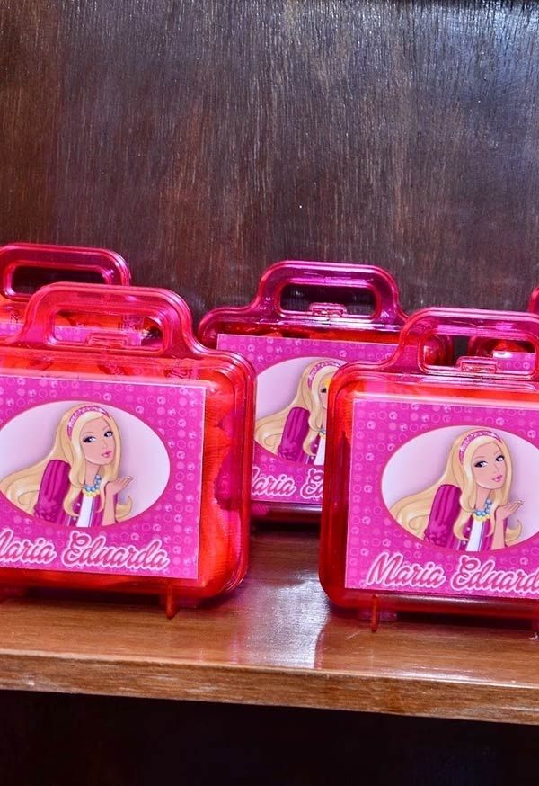 kit lembrancinha Barbie