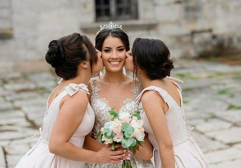 penteados elegantes para eventos noturnos