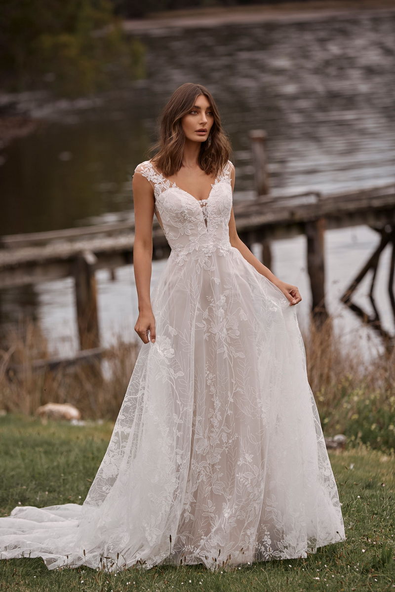 vestido de noiva decote transparente
