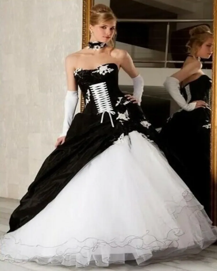 vestido de noiva gótico preto