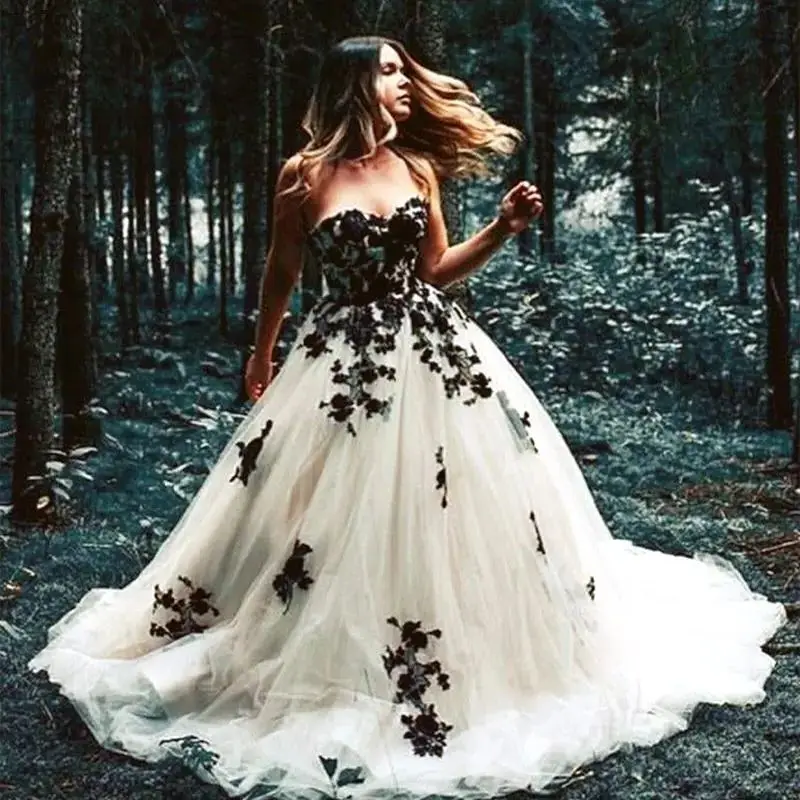 casamento gótico preto e branco